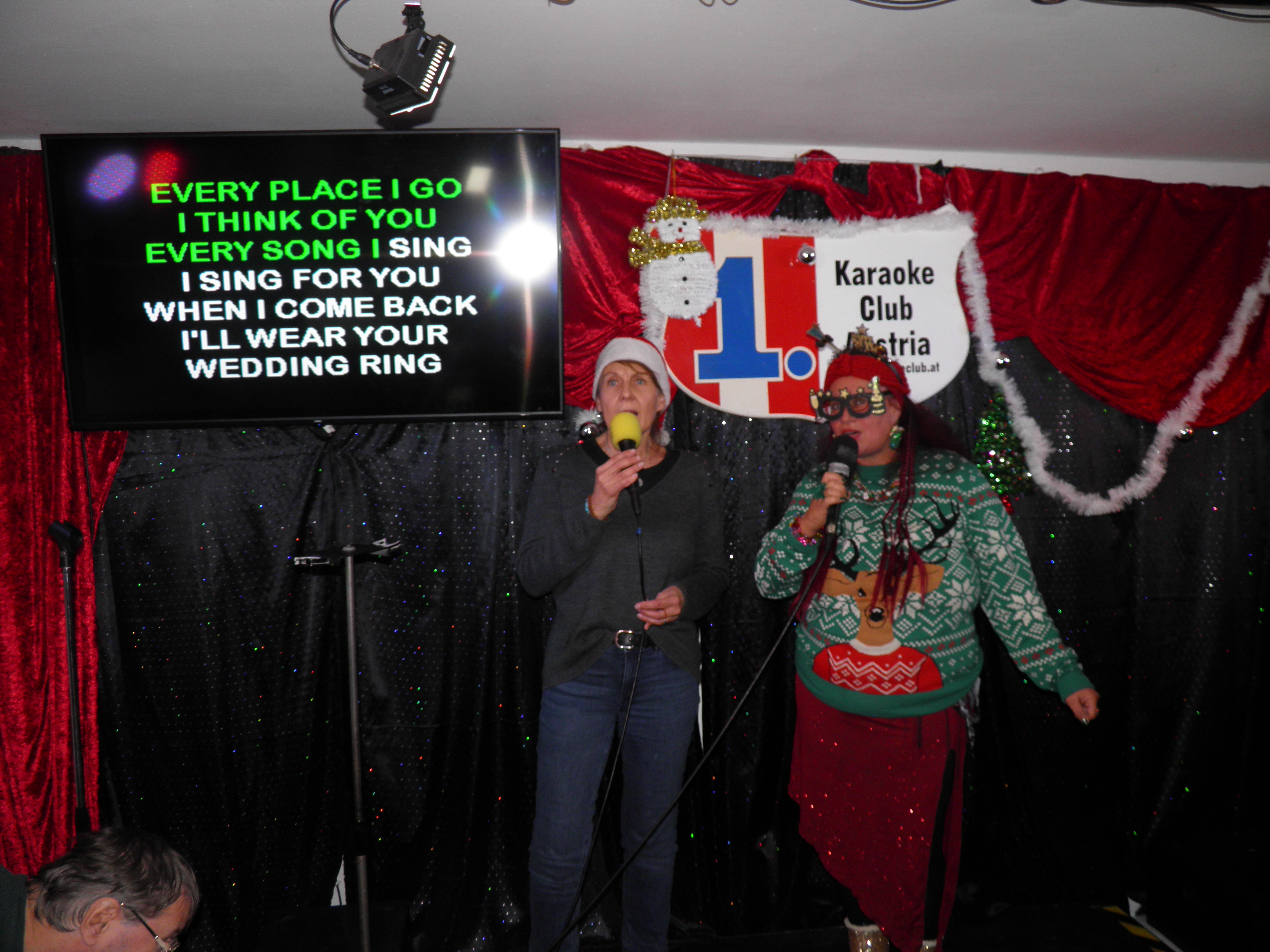 ../clientdata/karaokeclub/photos/aktuell/2025-12-26-21h19m54.JPG