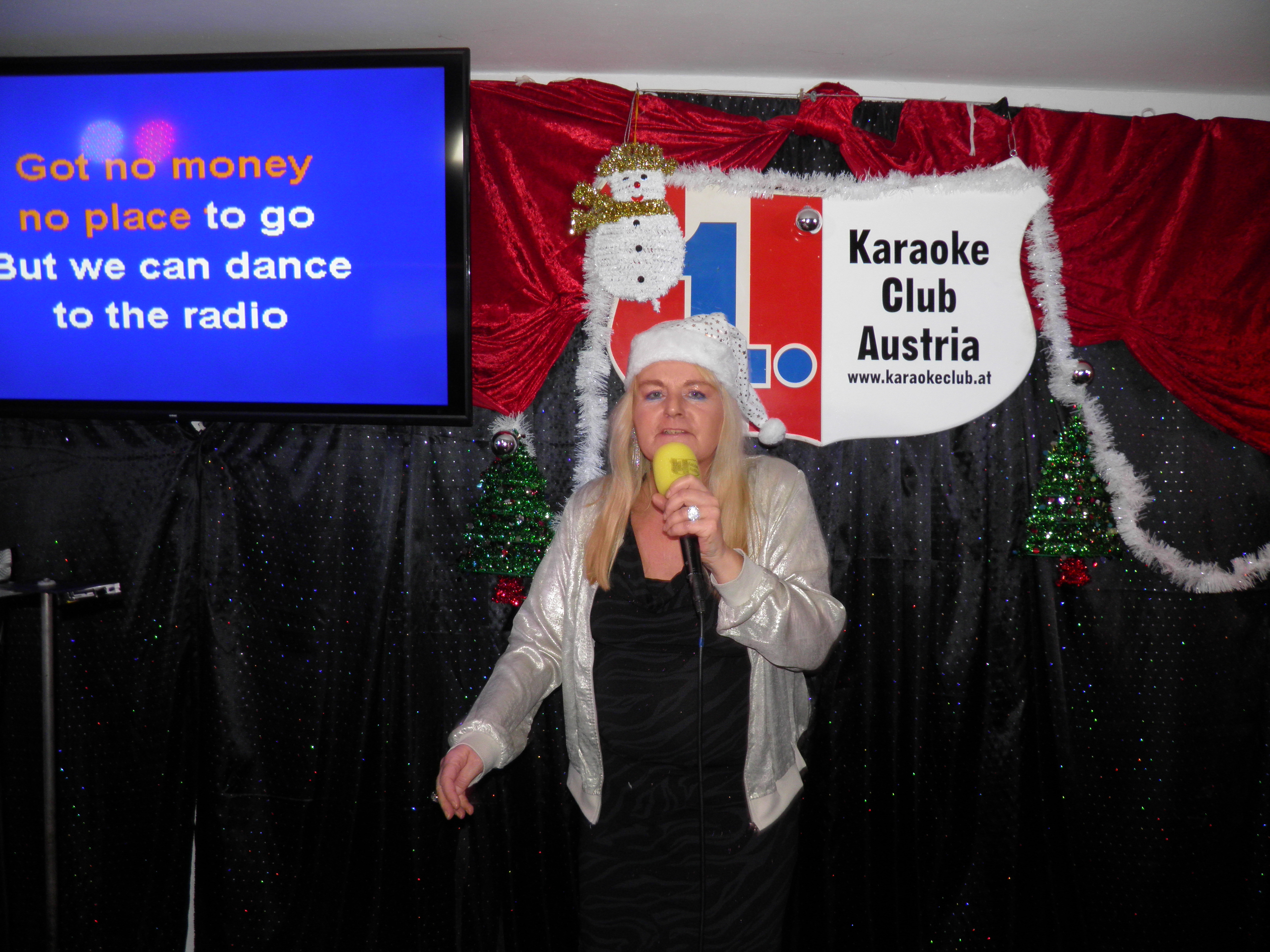 ../clientdata/karaokeclub/photos/aktuell/2025-12-26-21h33m30.JPG