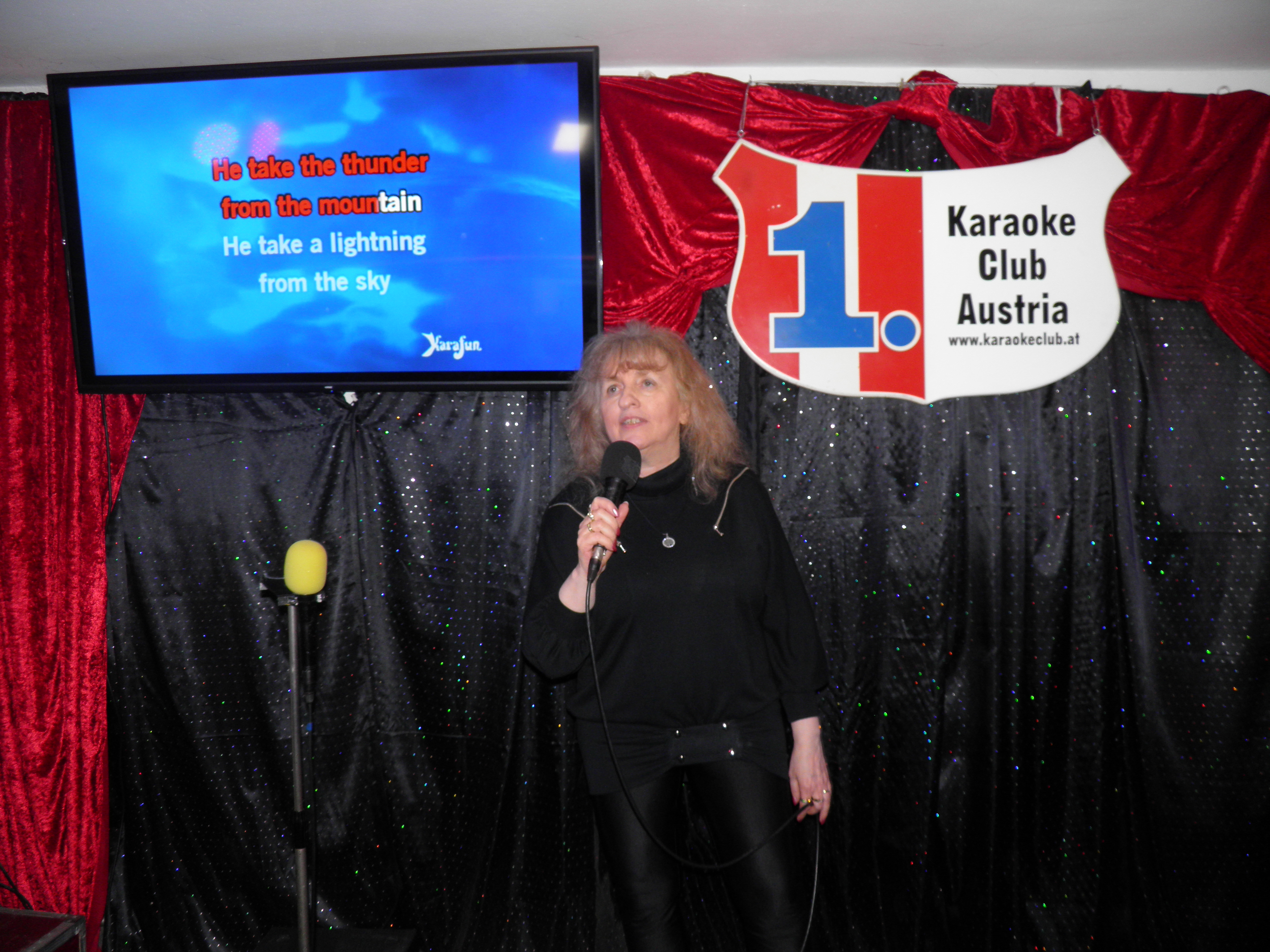 ../clientdata/karaokeclub/photos/vormonat/images/177723620012.JPG