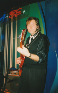 177361200672.jpg 
